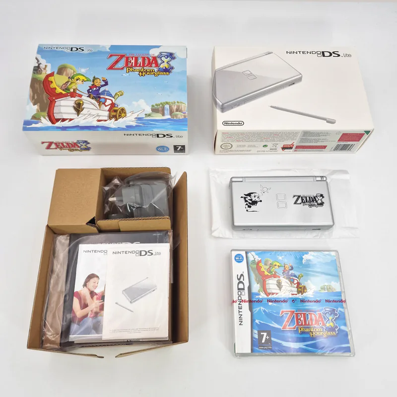Nintendo DS Lite - The Legend of Zelda The Phantom Hourglass Limited Edition Silver (United Kigndom) 1000 copies - 圖片 2/17