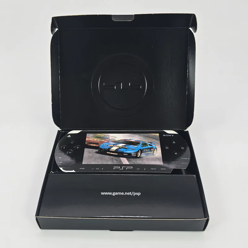 PSP Preview Pack 2005 GAME Store (United Kingdom) PlayStation Portable Pre Order Kit + GTA Liberty City Stories Preview - 圖片 2/17