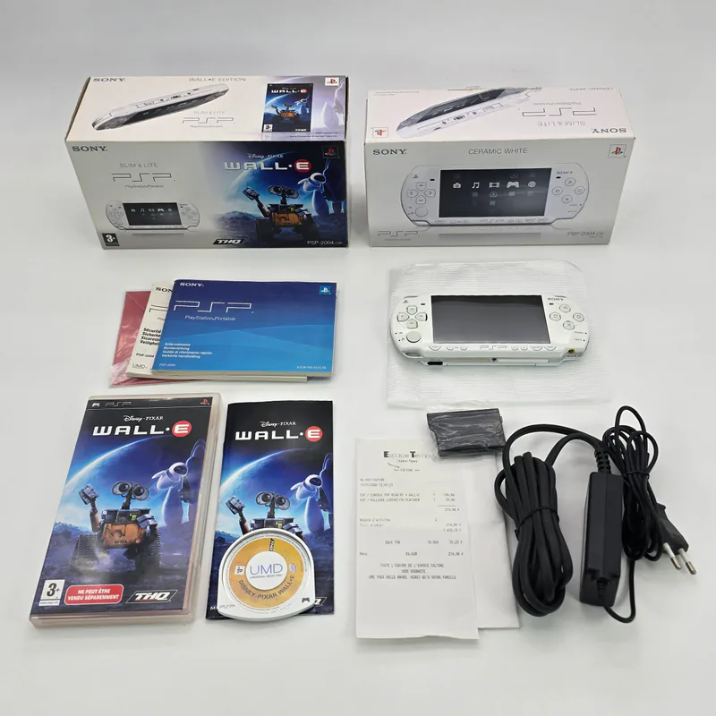 PSP 2004 Slim & Lite Ceramic White - Disney Wall E Edition (France) - Bild 2 von 11