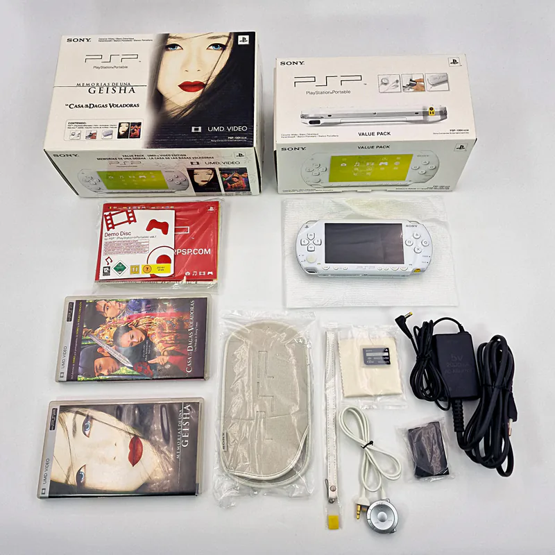 PSP 1004 Ceramic White Value Pack - Memorias de una Geisha + La casa de las Dagas Voladoras UMD (Spain) - 圖片 2/7