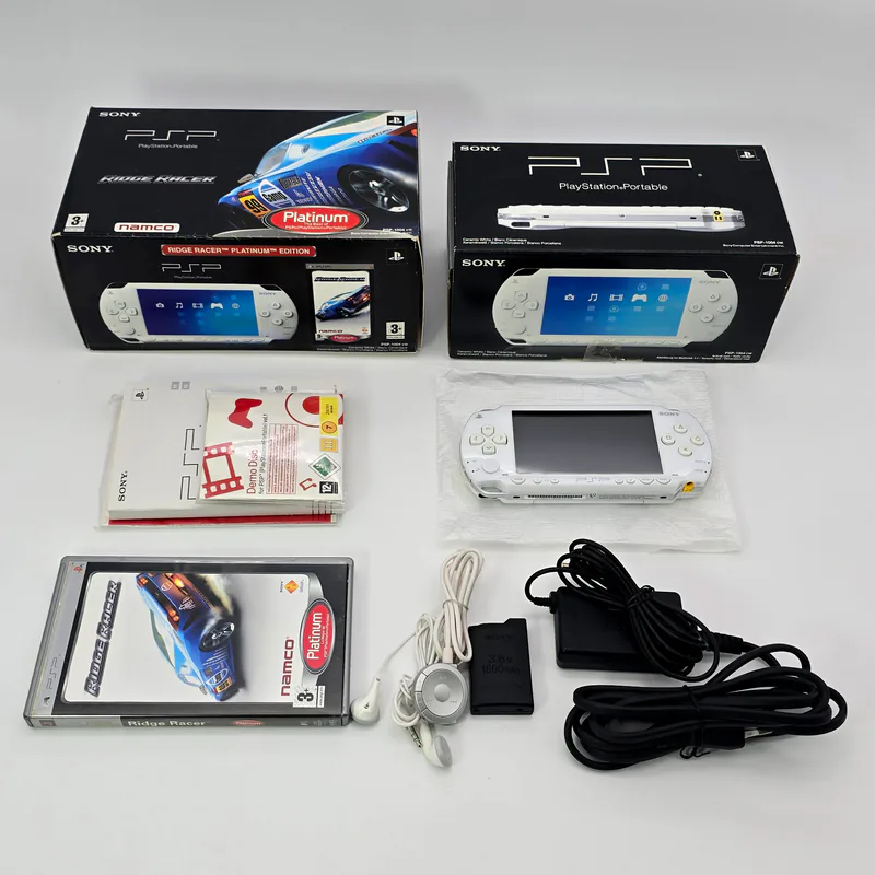 PSP 1004 Ceramic White - Ridge Racer Platinum Pack (Italy) - 圖片 2/6