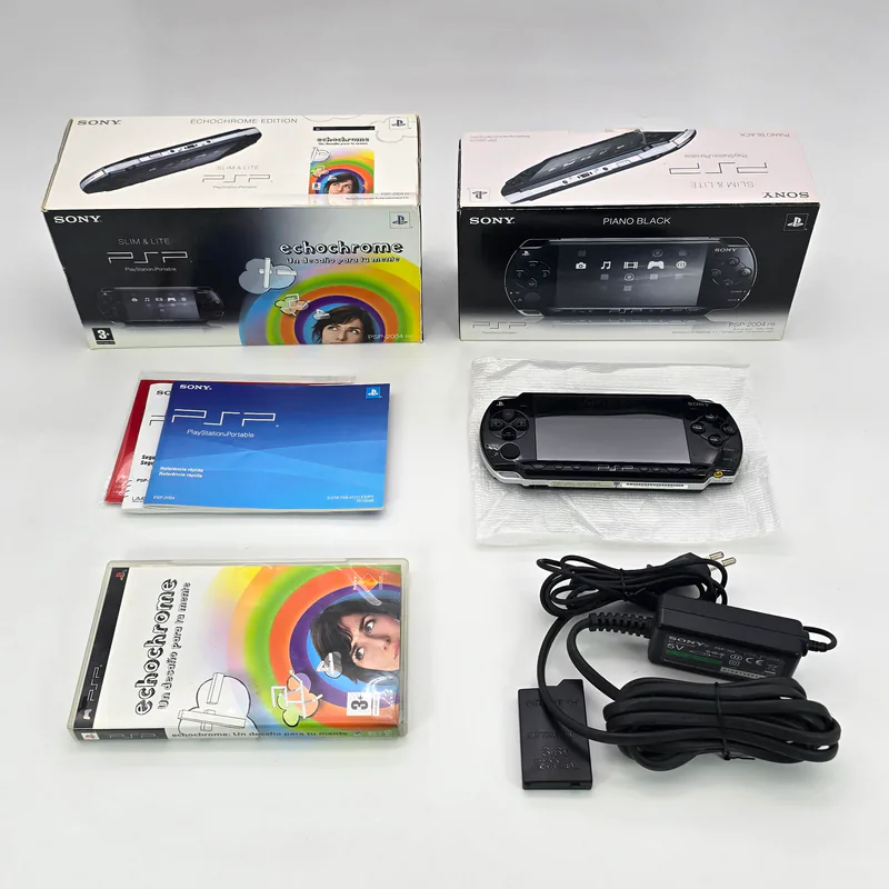 PSP 2004 Slim & Lite Piano Black - Echochrome Edition Bundle (Spain) - Image 2 of 7