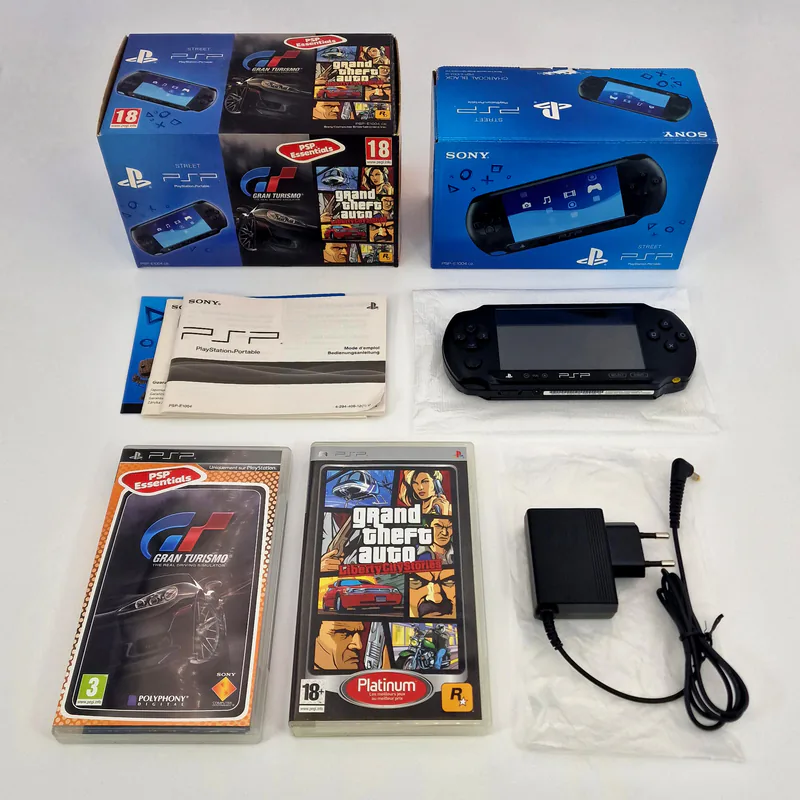 PSP Street E-1004 Charcoal Black - Gran Turismo & Grand Theft Auto Liberty City Stories Essentials Bundle (France) - 圖片 2/4