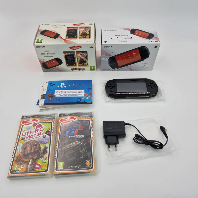 PSP Street E-1004 Charcoal Black - Gran Turismo & Little Big Planet Essentials Bundle (Spain) - 圖片 2/5